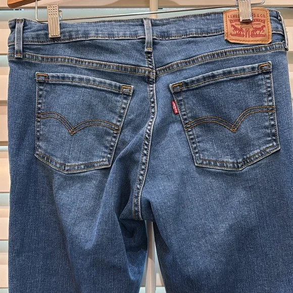 Levi’s 711 Skinny High Rise 31 x 30 - Picture 6 of 7